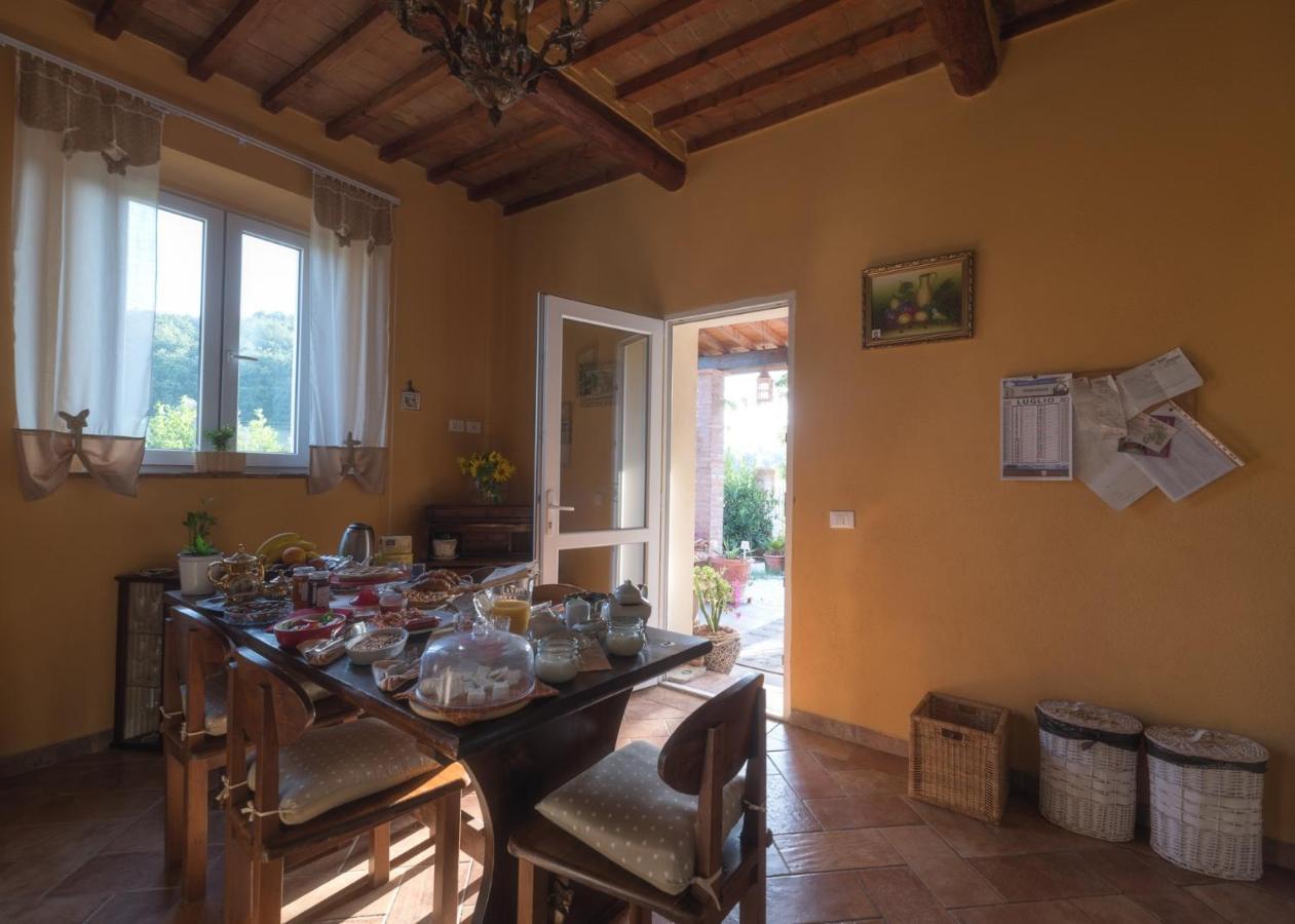 La Casa Rossa Bed & Breakfast Coiano Bagian luar foto
