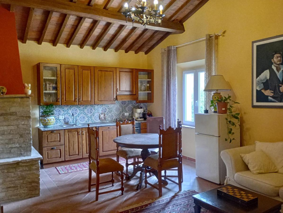 La Casa Rossa Bed & Breakfast Coiano Bagian luar foto